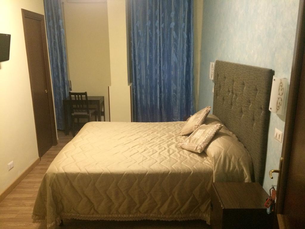 Tiburtina Hotel Holiday Rom Rum bild